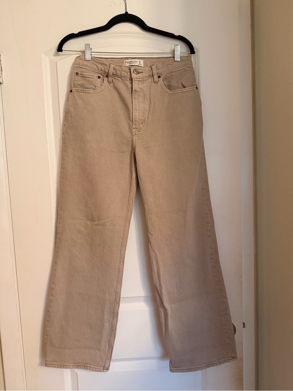 Abercrombie & Fitch Beige Wide-Leg Jeans